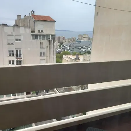 Mari Split