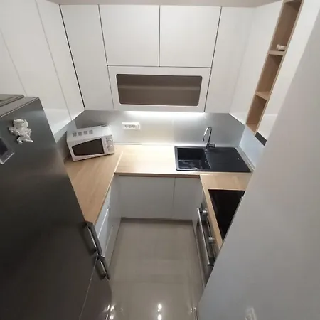 Mari Apartment *
